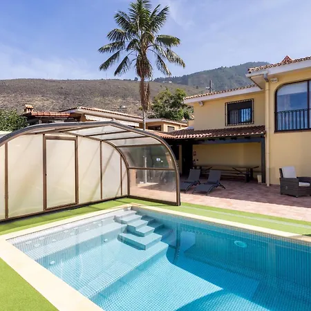 Home2book Charming Haven Bbq & Pool, *